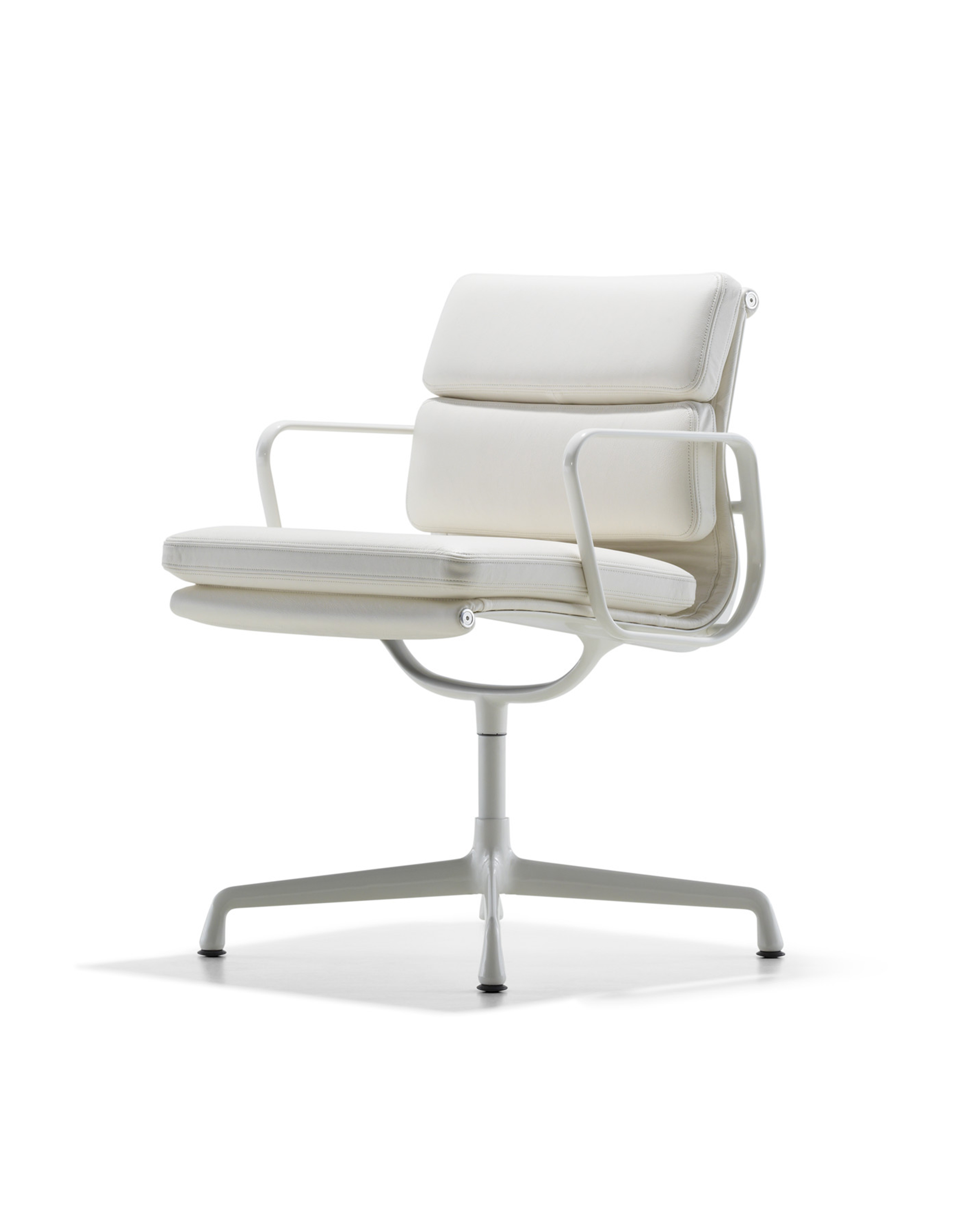 办公椅|现代真皮会议椅|办公火狐官方网站|火狐HUOHU（中国）火狐官方网站|伊姆斯软包会议椅